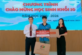 FPT Shop tặng 30 combo công nghệ cho tân sinh viên có thành tích xuất sắc