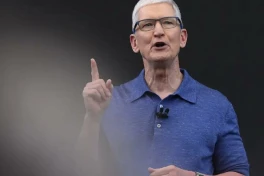 CEO Apple Tim Cook thừa nhận mọi người sẽ sử dụng iPhone ít hơn vì… AI Apple Intelligence