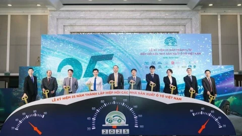 Hiệp hội các nhà sản xuất ô tô Việt Nam kỷ niệm 25 năm, cam kết dẫn dắt ngành hướng tới tương lai xanh