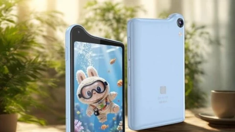 Xiaomi ra mắt điện thoại mini "tai thỏ" thật, chạy Android 14 nhưng không có Google.