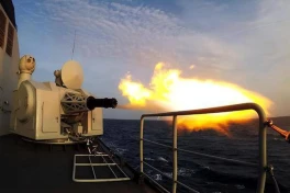 Hỏa lực 20.000 viên/phút: Hệ thống CIWS Type 2230 có thể chặn tên lửa siêu thanh?
