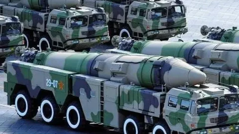 Công nghệ bí ẩn nào khiến tên lửa DF-51 được gọi là ICBM thông minh đầu tiên?