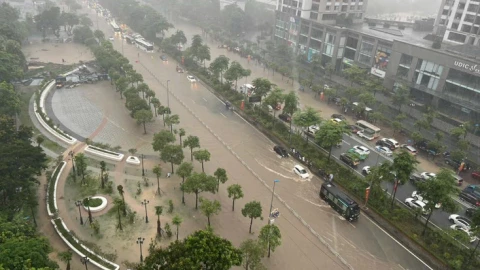 Khu "nhà giàu" bậc nhất Hà Nội nhưng lại được ví là "làng chài phố" mỗi mùa mưa, nước ngập tới tận đầu gối là đâu