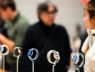 Đức cấm Apple quảng cáo Apple Watch là "sản phẩm trung hòa carbon"