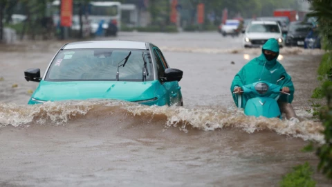 Xe điện có thể lội nước? Cái giá thật sự khiến nhiều người sốc