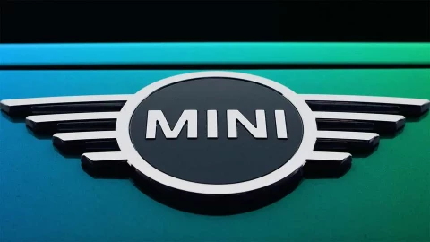 Autocharge là gì? Công nghệ giúp sạc xe điện chỉ bằng một thao tác