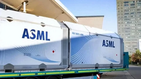 Bí ẩn con đường tự chủ chip của Trung Quốc khi bị ASML chặn cửa