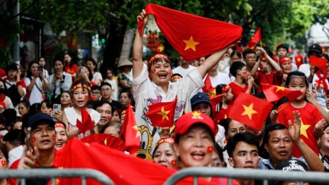 Ngân hàng tặng thêm tiền cho người dân liên kết tài khoản VNeID