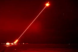 Có thể dùng vũ khí laser để bắn hạ tên lửa hay không?
