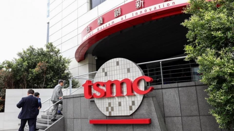 Mỹ thu hồi giấy miễn trừ cho TSMC đối với các lô hàng chip từ Trung Quốc