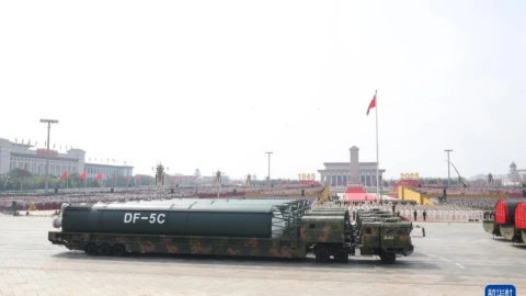 Trung Quốc khẳng định thanh gương hạt nhân Đông Phong 5C có thể vươn tới mọi ngóc ngách trên thế giới
