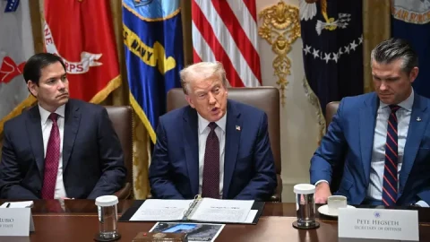 Tại sao Tổng thống Trump muốn đổi tên Bộ Quốc phòng thành Bộ Chiến tranh?