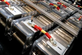 Pin lithium-ion mới có thể khiến xe điện an toàn hơn thế nào?