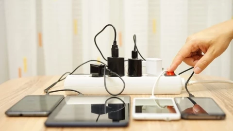 Cảnh báo về "ma cà rồng" hút điện trong nhà