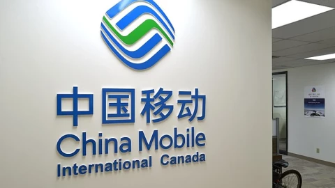 Trung Quốc đạt được đột phá trong truyền tải Internet bằng sợi cáp quang lõi rỗng