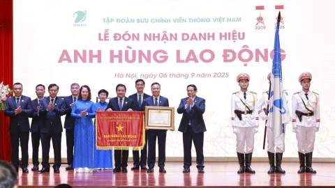 VNPT đón nhận danh hiệu Anh hùng Lao động
