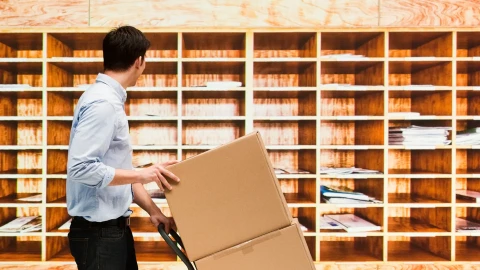 Các CEO công nghệ thừa nhận AI đang xóa sổ những công việc cấp thấp