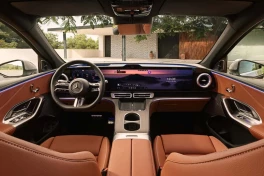 Nội thất Mercedes GLC EV 2026: Hyperscreen 39 inch và AI dẫn đường thông minh