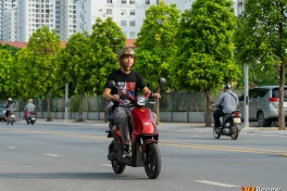 Trải nghiệm xe máy điện Yadea Vekoo: Lời giải di chuyển cho thế hệ gen Z