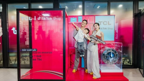 TCL lần đầu tiên "tham chiến” thị trường máy giặt sấy tại Việt Nam: ra mắt TCL Care Aura DD Inverter, giặt sấy 1 giờ, bảo hành động cơ tới 20 năm