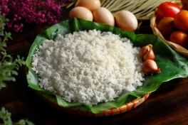 Hâm nóng cơm nguội bằng lò vi sóng có an toàn?