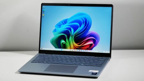 Đây là con laptop Dell được đánh giá là "ngon" nhất 2025 ngồi cùng mâm với Asus Zenbook 14 và Macbook Air