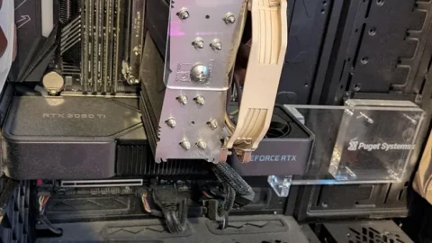 "Cú lừa" ngọt ngào nhất năm: Bỏ 600 nghìn đồng mua vỏ case cũ, nhận về dàn PC hơn 200 triệu đồng