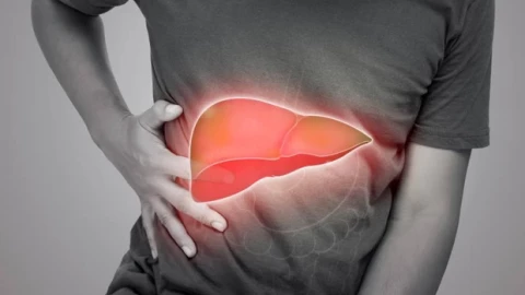 Tìm ra lý do một số người châu Á dễ mắc bệnh gan