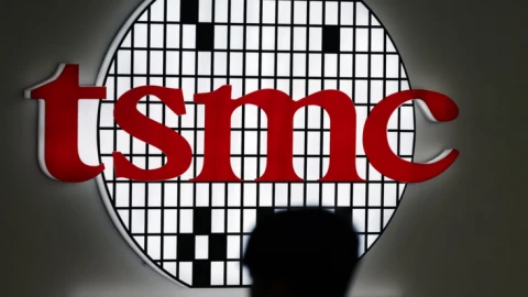 Vốn hóa của TSMC gấp 3 lần Samsung Electronics, cưỡi sóng AI, thống trị ngành chip