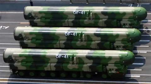 China ra mắt tên lửa đạn đạo liên lục địa DF-61: Đe doạ mới trên bầu trời!