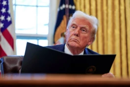 Trump nêu tên 5 quốc gia bị cắt viện trợ do không tuân thủ quy định về chất cấm