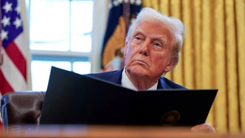 Trump nêu tên 5 quốc gia bị cắt viện trợ do không tuân thủ quy định về chất cấm