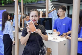 ShopDunk giao 3.000 iPhone 17 trong 1 giờ mở bán, chỉ có iPhone 17 Pro Max khan hàng