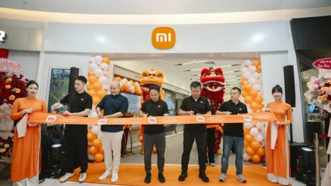 Xiaomi chính thức khai trương cửa hàng Xiaomi Store đầu tiên do hãng trực tiếp vận hành tại Việt Nam, có trưng bày cả điều hòa, máy lạnh