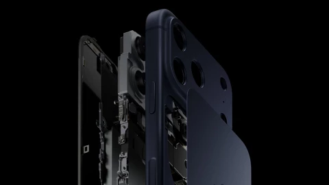 Mổ dòng iPhone 17 xác nhận sự khác biệt dung lượng pin giữa bản thuần eSIM và có khay SIM