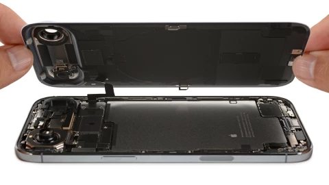 iFixit "mổ bụng" iPhone Air, phát hiện bất ngờ về khả năng sửa chữa