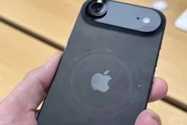 iPhone 17 Pro màu tối bị tố mỏng manh hơn bạn tưởng