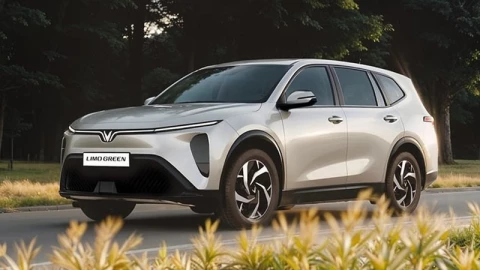 "Ngựa ô" Limo Green của VinFast có gì để tự tin soán ngôi Xpander?