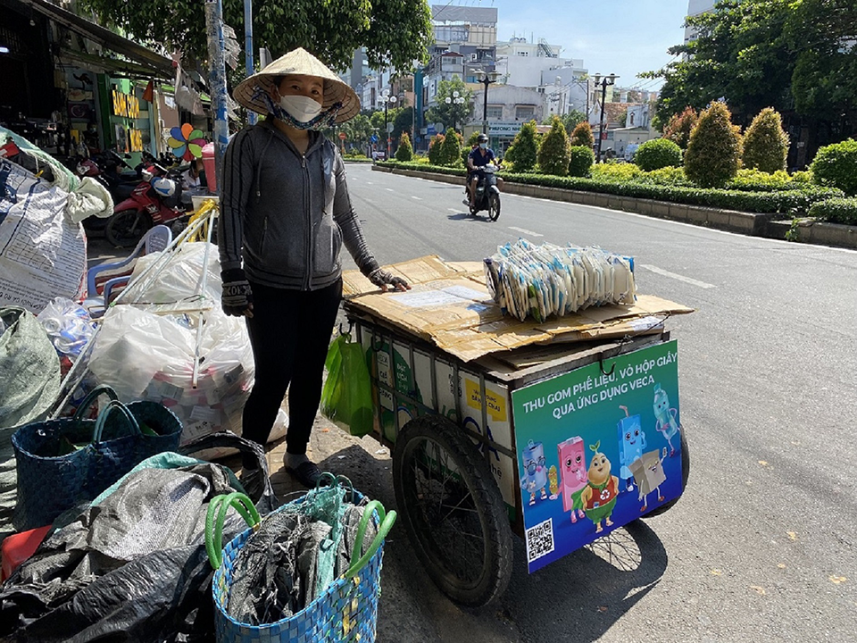 Tetra Pak thu gom vỏ hộp giấy qua sử dụng ở Việt Nam qua ứng dụng VECA