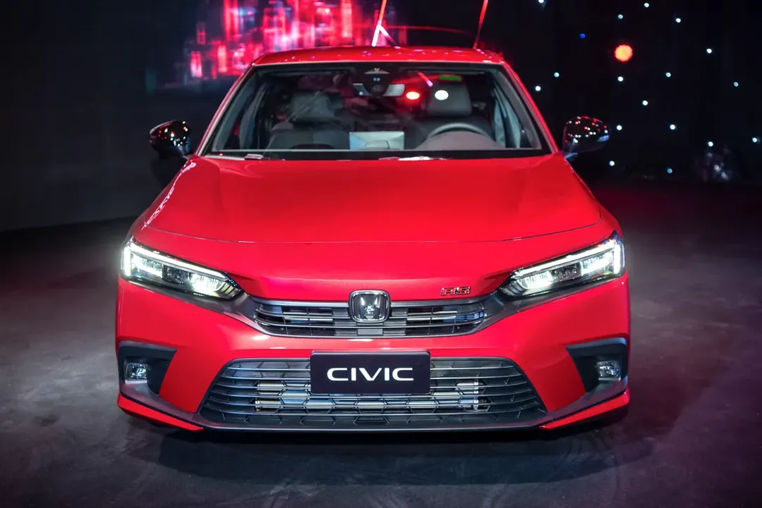 Honda Civic ra mắt tại thị trường Việt Nam: 3 phiên bản, giá 730 triệu đồng