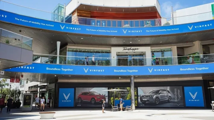 VinFast chuẩn bị khai trương đồng loạt 6 cửa hàng VinFast Store tại Mỹ