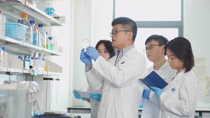 Huawei dùng AI rút ngắn thời gian phát triển thuốc từ nhiều năm còn 1 tháng