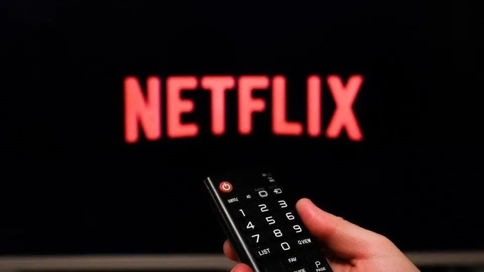 Netflix, Apple TV sẽ phải rà soát lại toàn bộ phim tại Việt Nam