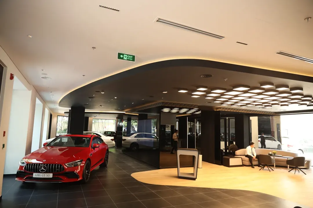 Showroom Mercedes-Benz ấn tượng nhất Đông Nam Á ra mắt tại Hà Nội