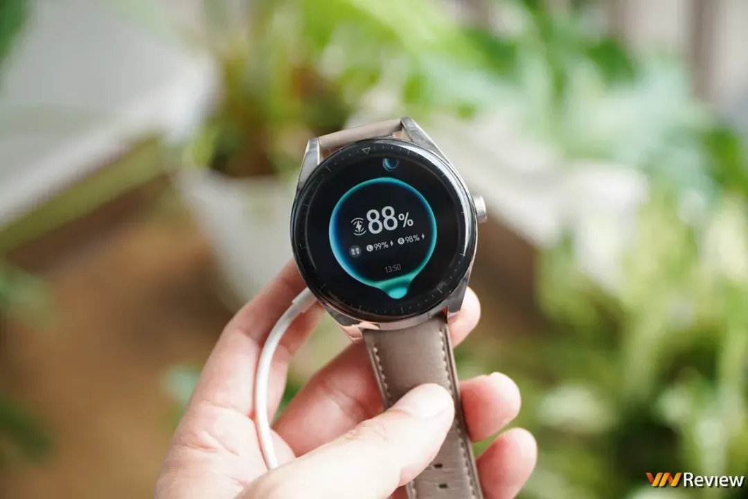 Đánh giá Huawei Watch Buds: nước đi táo bạo khi dám “hợp thể” tai nghe TWS vào smartwatch và hoàn toàn không phải chỉ để “show hàng”