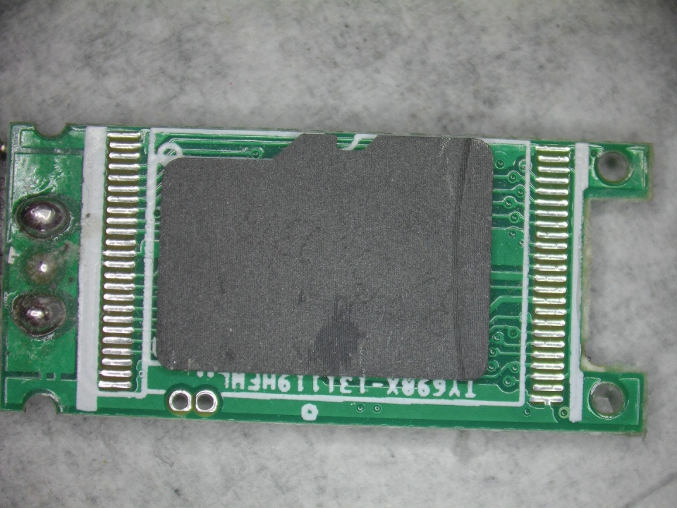 Phát hiện chip nhớ kém được giấu trong ổ flash USB và thẻ SD, chúng để làm gì?