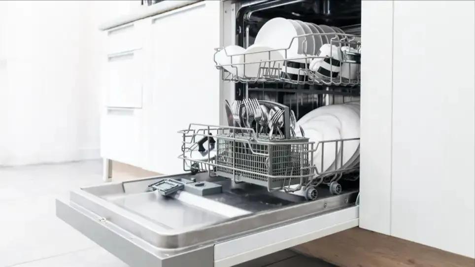 thumbnail - Mẹo đơn giản giúp bát đĩa trong máy rửa bát khô hơn