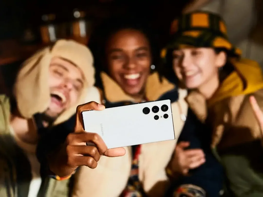Galaxy S22 cho phép Instagram, Snapchat, TikTok tận dụng các tính năng camera gốc 