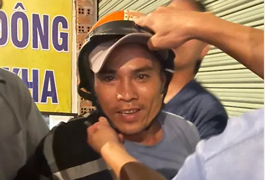 thumbnail - Gã đàn ông 34 tuổi giết vợ cũ và bố mẹ vợ cũ để trả thù, định trốn sang Campuchia nhưng không thoát