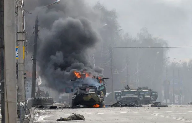thumbnail - Sau Kharkov, Ukraine thừa thắng tiến đến Donbass nhưng vẫn đề phòng Nga tập kích đường không quy mô lớn